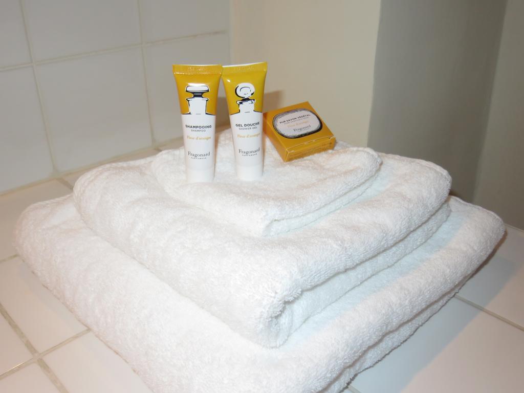 Bed and Breakfast Le Clos Des Canebiers à Grasse Chambre photo