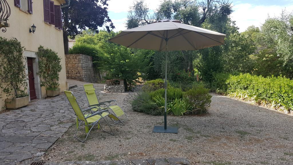 Bed and Breakfast Le Clos Des Canebiers à Grasse Extérieur photo